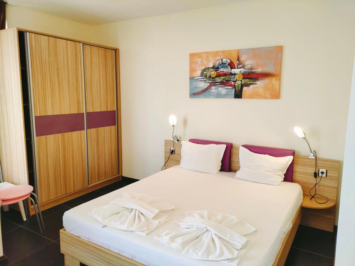 Mars Apartments In Complex Shipka Sveti Vlas Extérieur photo